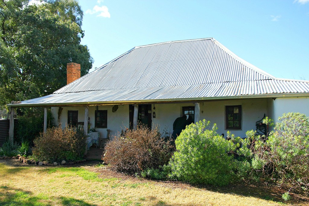 Croote Cottage - Front by leggzy