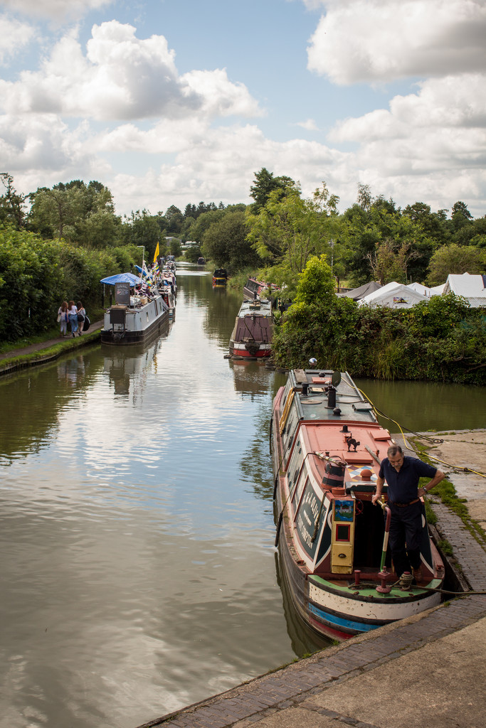 Barges on the canal at Cropredy by swillinbillyflynn