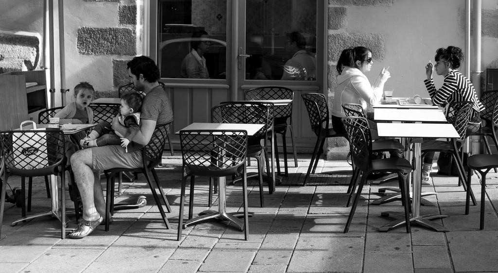 Generations of Café Life... by vignouse