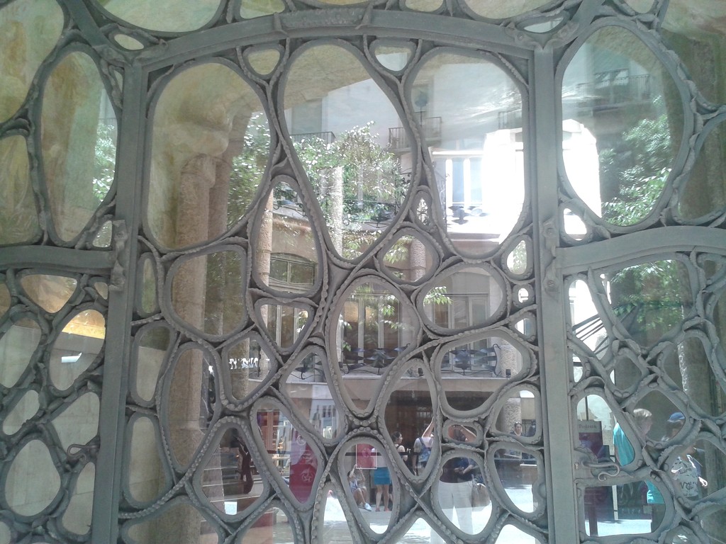 Gaudi window by chimfa