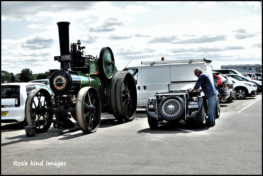Traction Engine by rosiekind