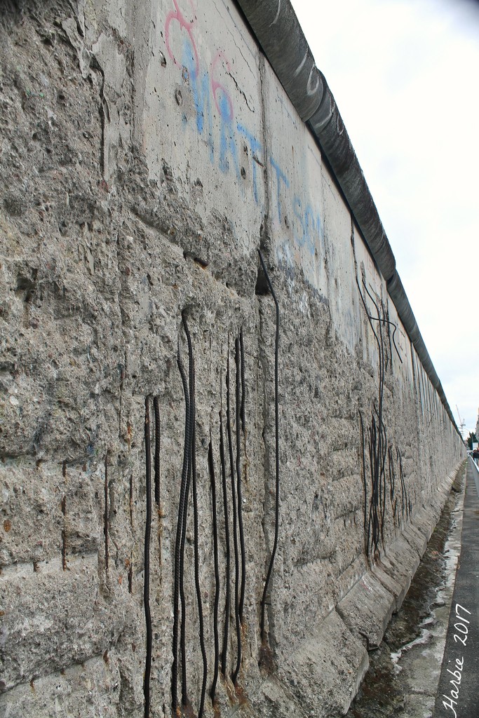 The Berlin Wall Up Close by harbie