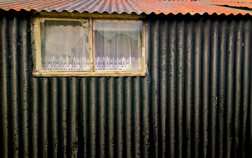 Corrugated iron by boxplayer