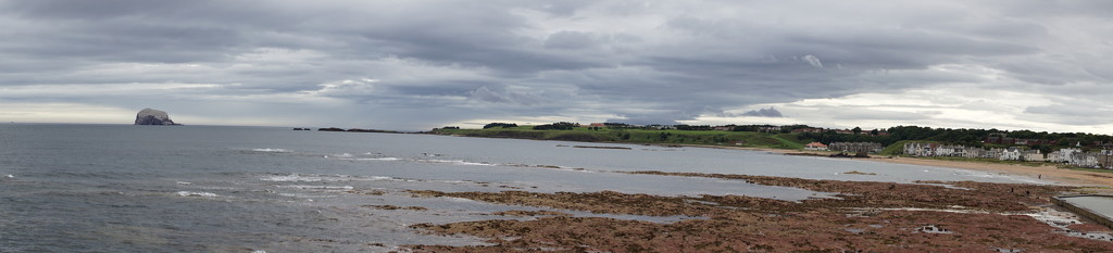 Panorama with Gull Island.. by quietpurplehaze