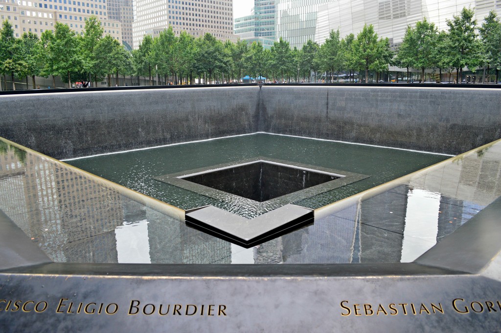 9 - 11 memorial by bigdad