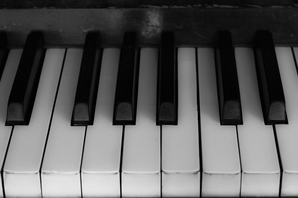 Piano by rumpelstiltskin