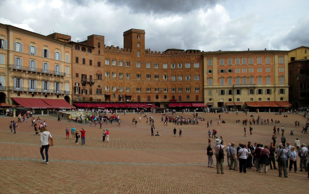 Siena,  Italy by g3xbm
