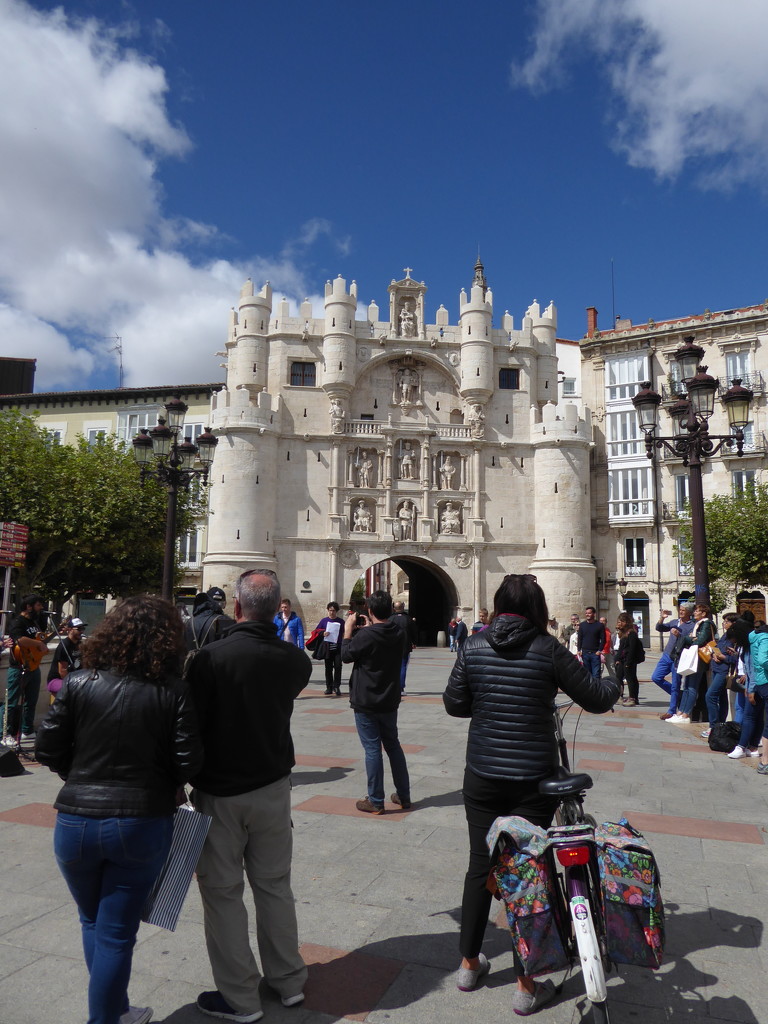 Gateway to the old part of Burgos by chimfa