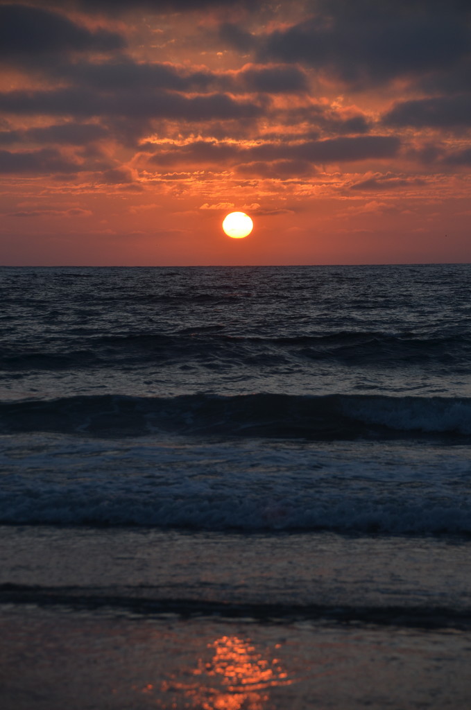 Beach Sunset by mariaostrowski