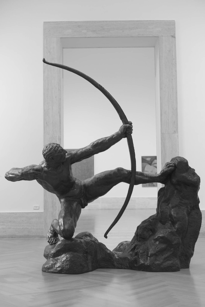 9.19 Héraklès archer by domenicododaro