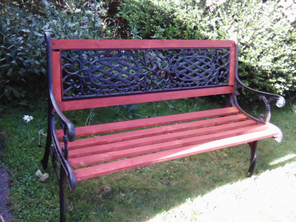 Garden bench completed by jennymdennis