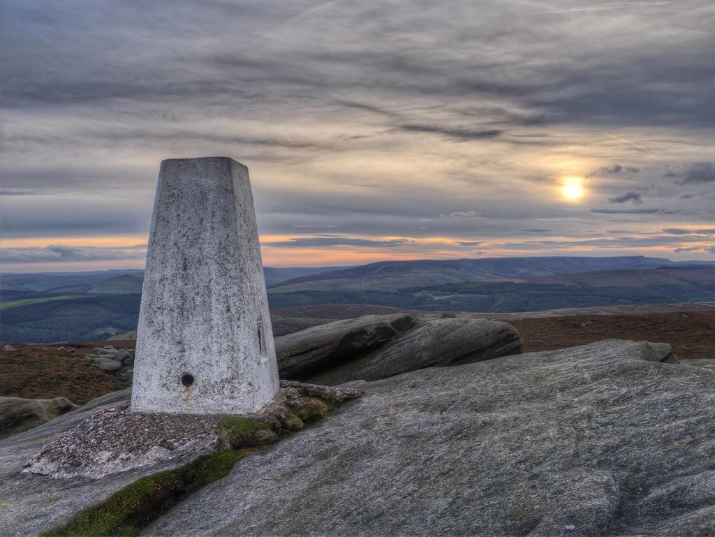 Back Tor Trig Point by gamelee
