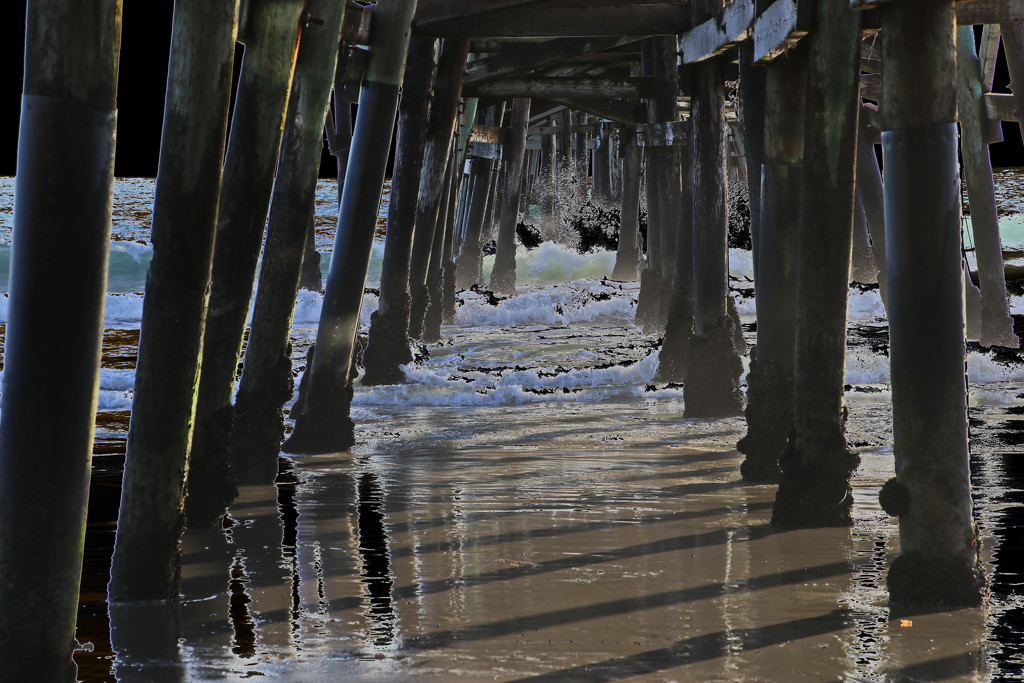 Under the Pier by terryliv