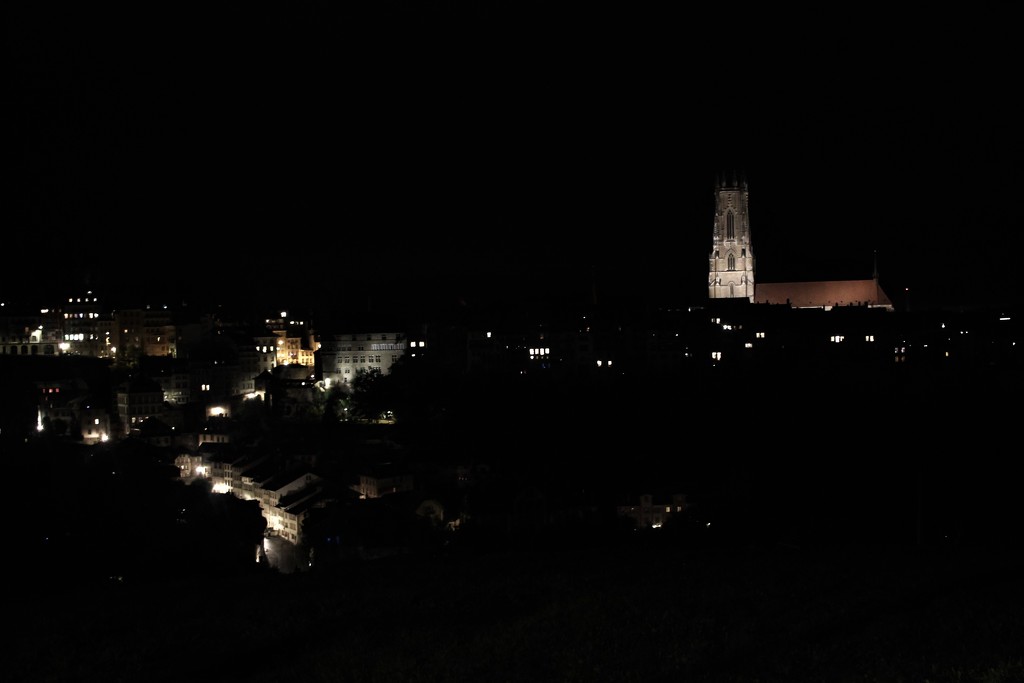 Fribourg, by night by vincent24