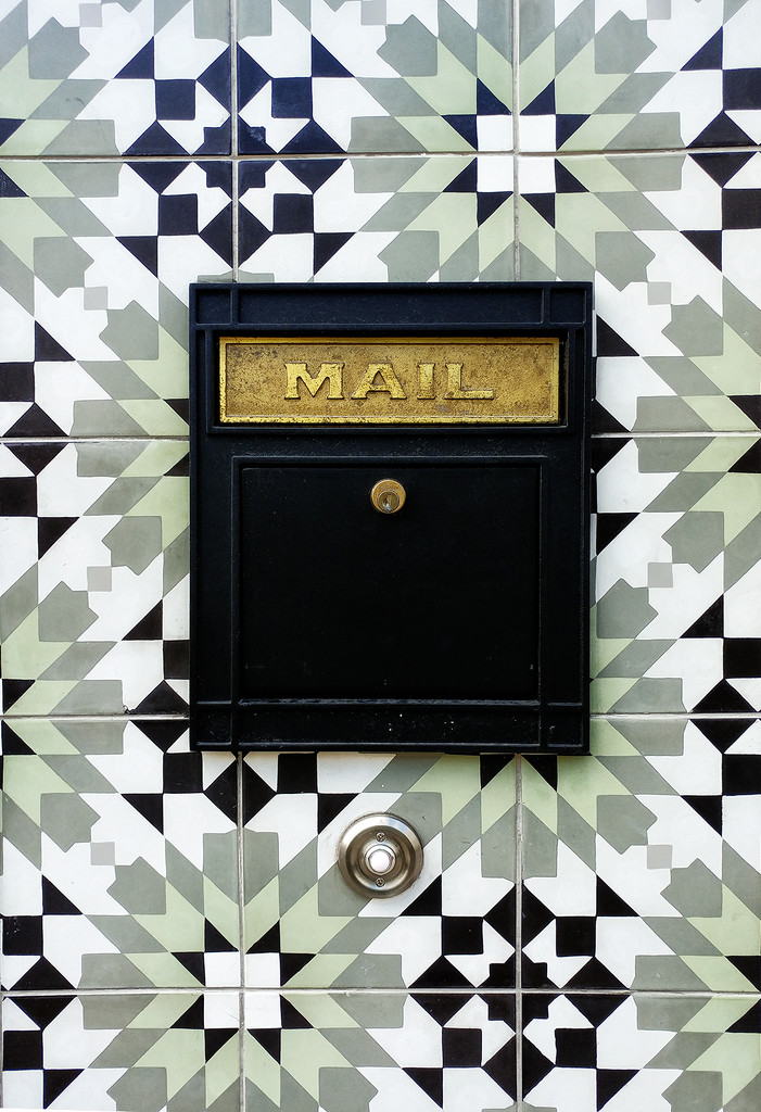 Very Pretty Mailbox by houser934