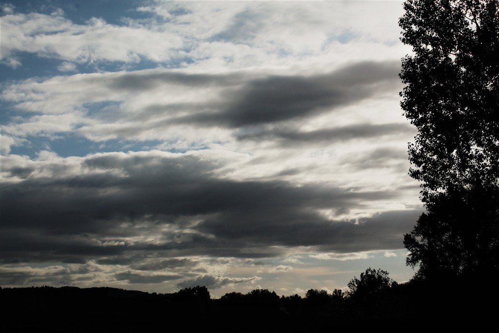 Sky-scape by granagringa
