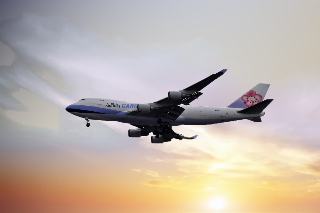China Airlines Sunrise Approach by randy23