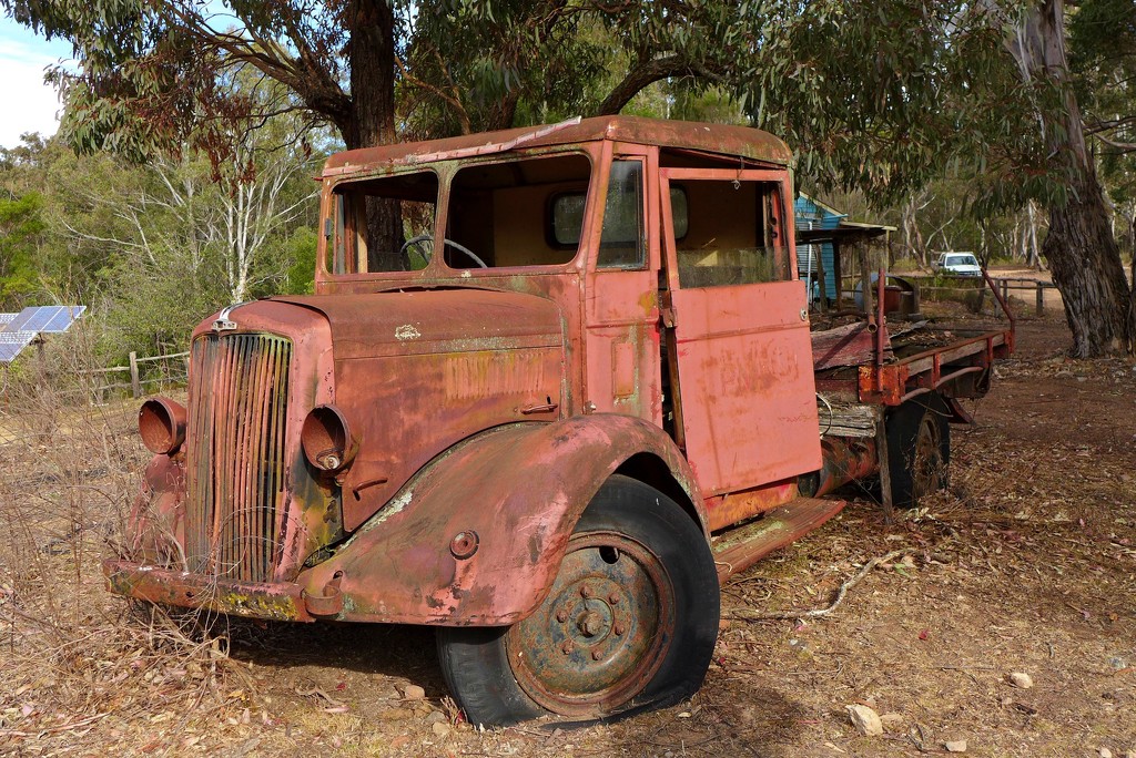Old work truck by leggzy