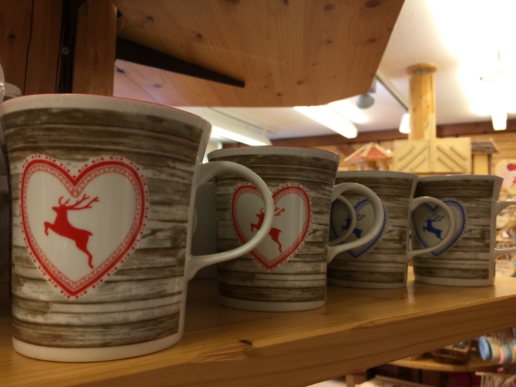 Mugs with hearts.  by cocobella