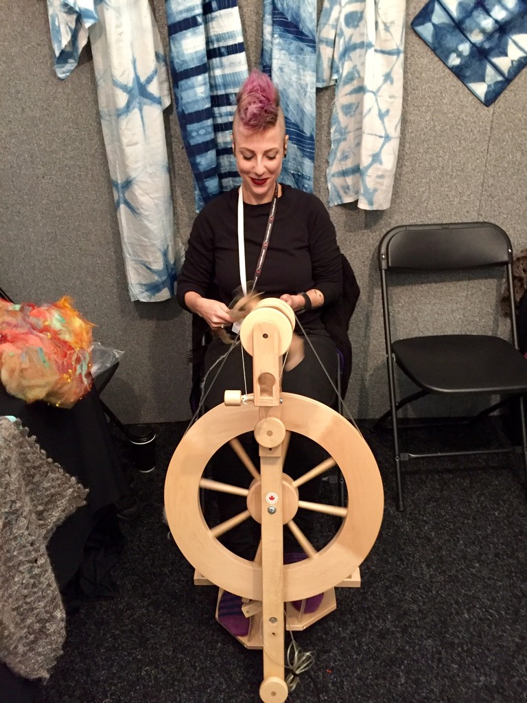Spinning by gillian1912
