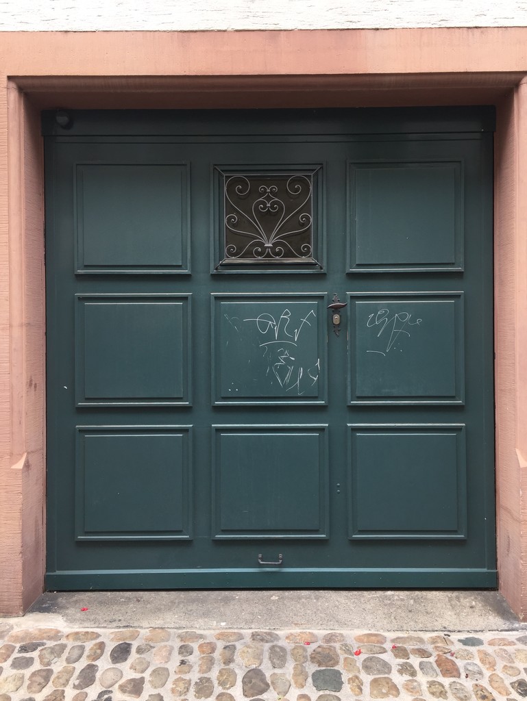  Heart on green door.  by cocobella