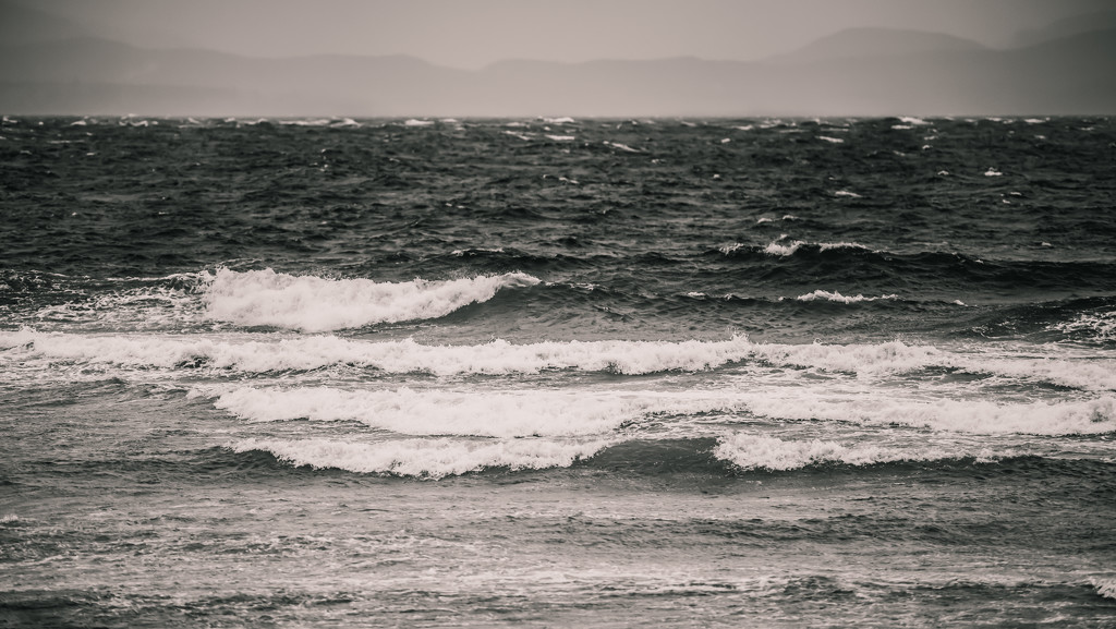 Stormy Seas by kwind