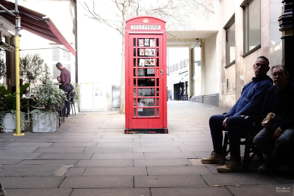 Red telephone box by dkbarnett