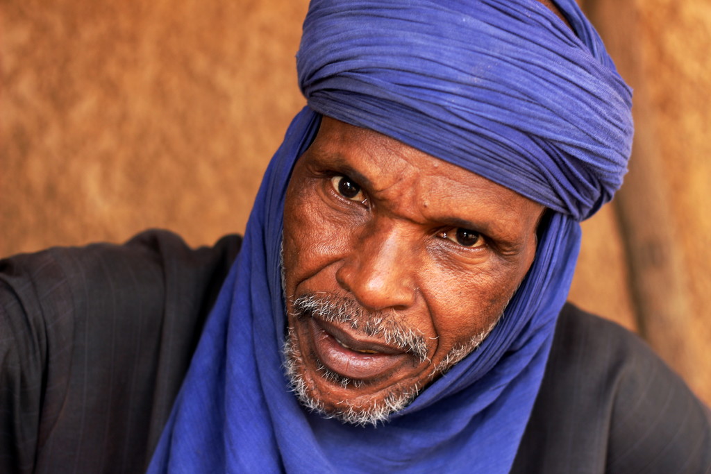 Niger old man by vincent24