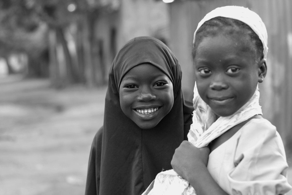 Girls from Niamey, Niger by vincent24