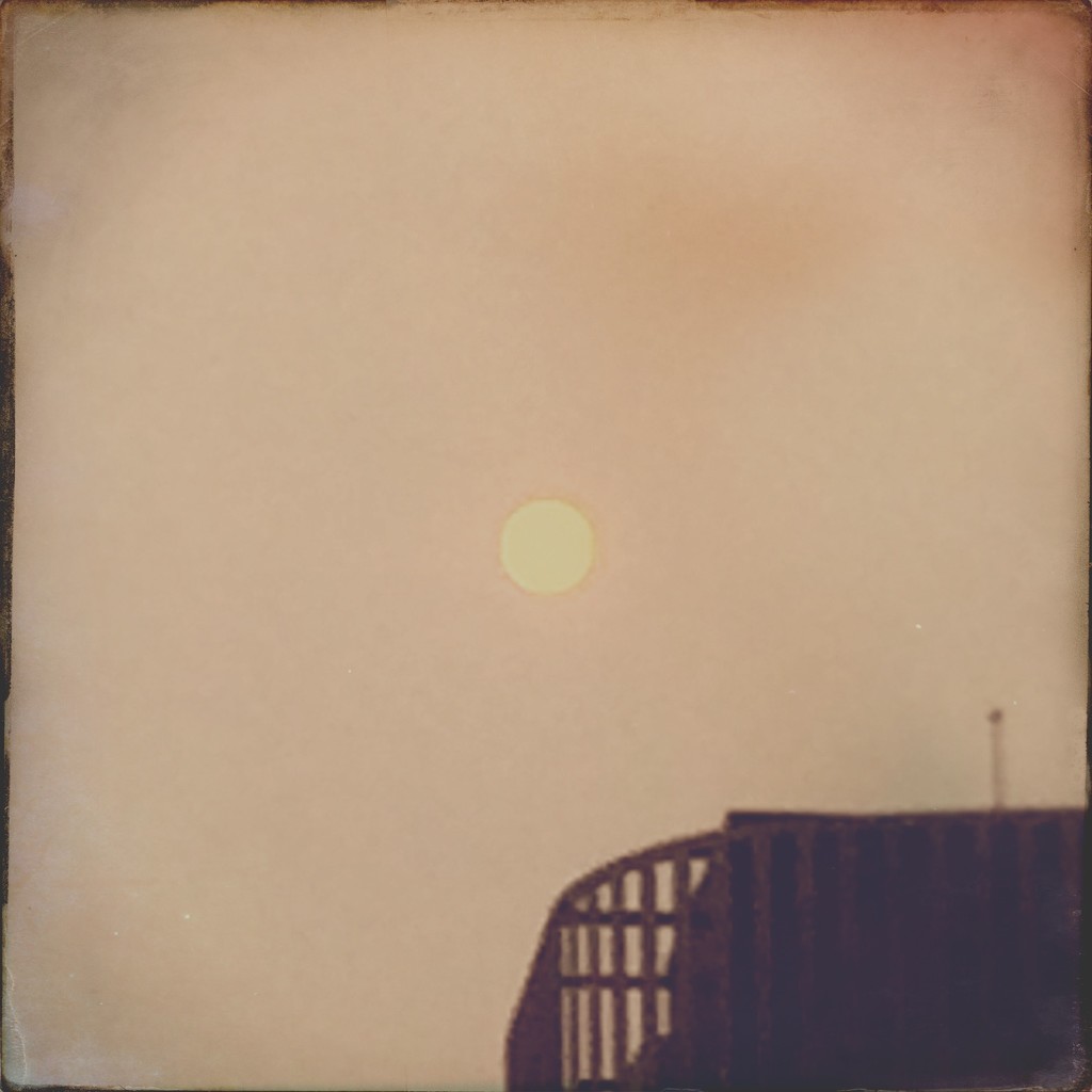 The sun on a peculiar day by mastermek