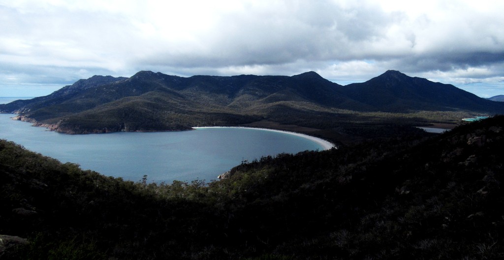 Wineglass Bay, Freycinet Peninsular East Coast, Tasmania by robz