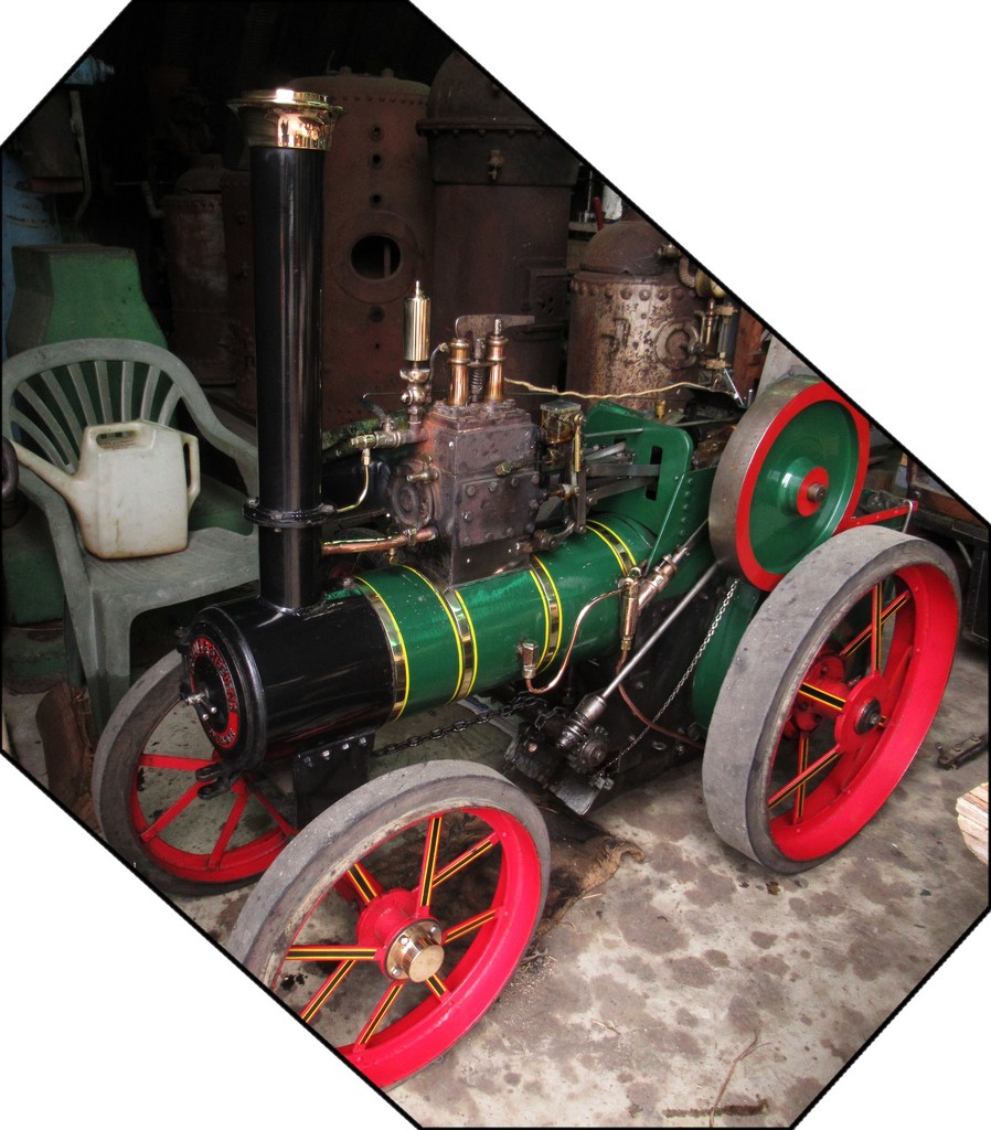 Working model steam engine by robz