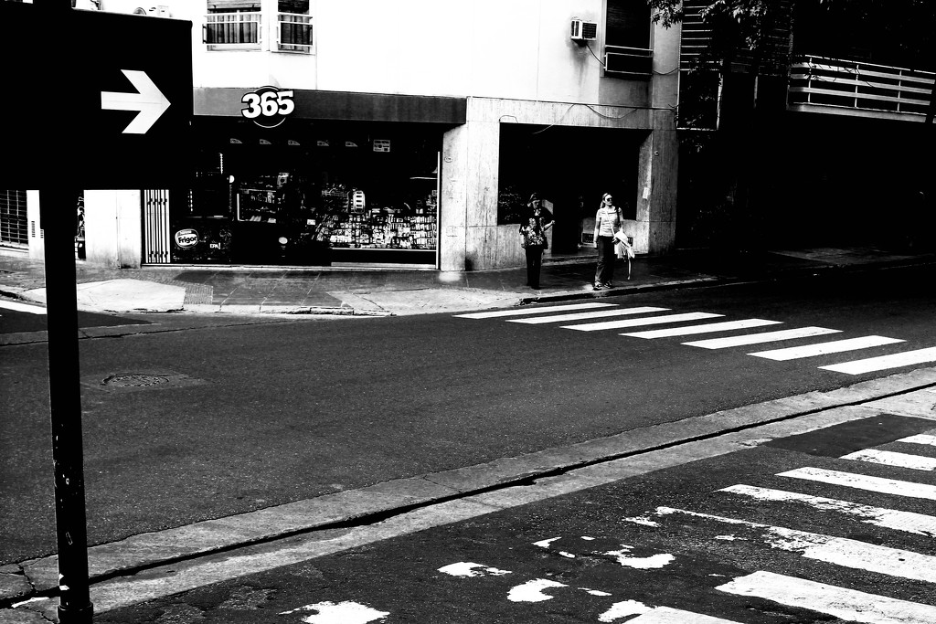 365 project - a crossroad for many by vincent24
