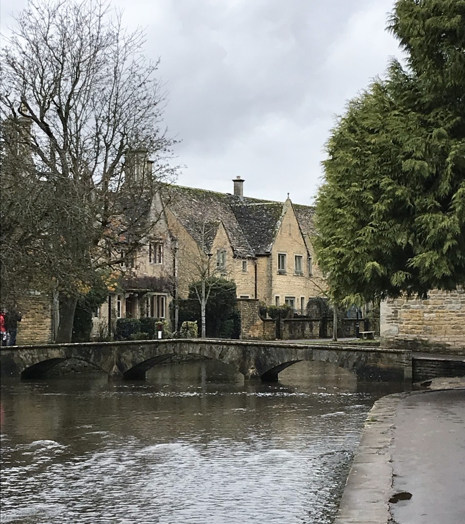 Autumn in Bourton-on-the-Water by anne2013