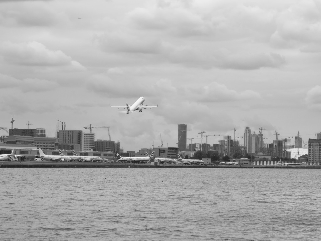 London City Airport by shannejw