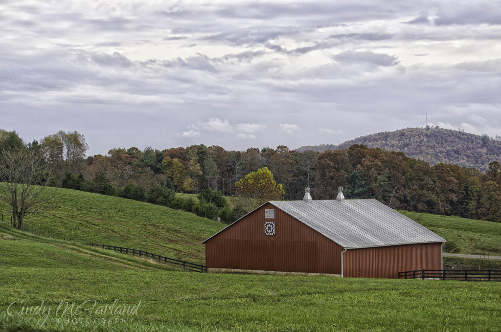 Virginia Quilt Barn  by cindymc