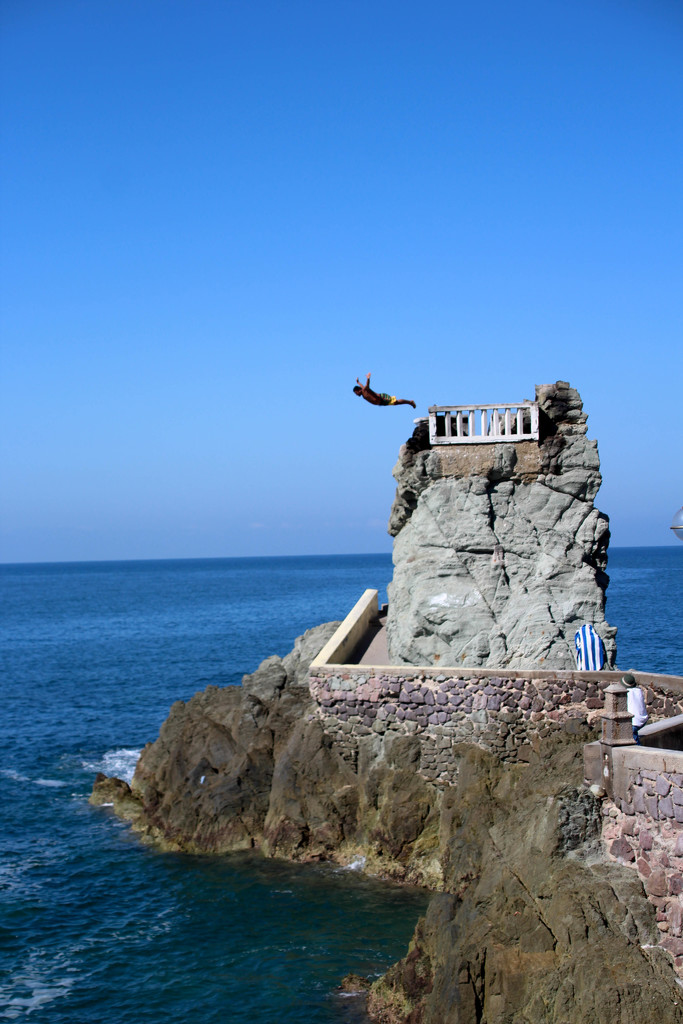 Cliff Diver by judyc57