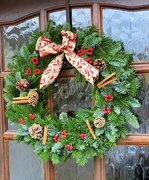 4th Dec 2017 - Christmas wreath 