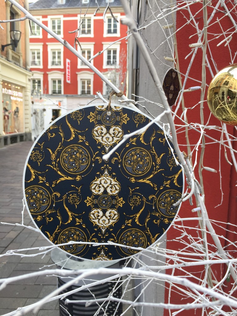 Ornament with hearts.  by cocobella