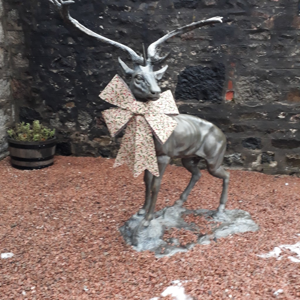 Christmas stag sculpture  by sarah19