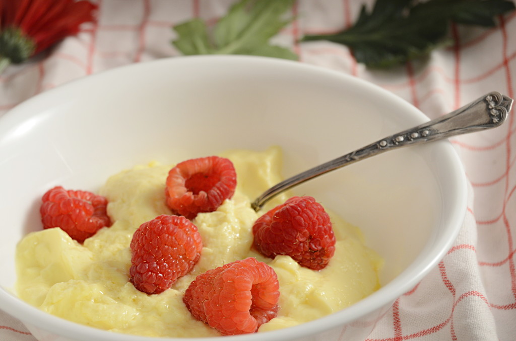 Egg Custard and raspberries by francoise