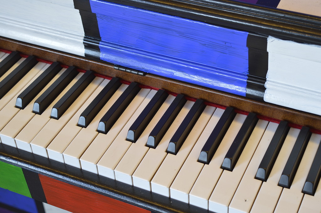 Jazzy Piano by redandwhite