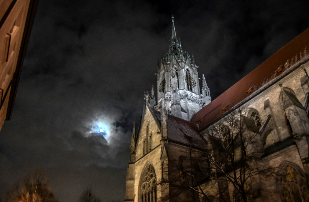 The Moon and the Steeple by kareenking