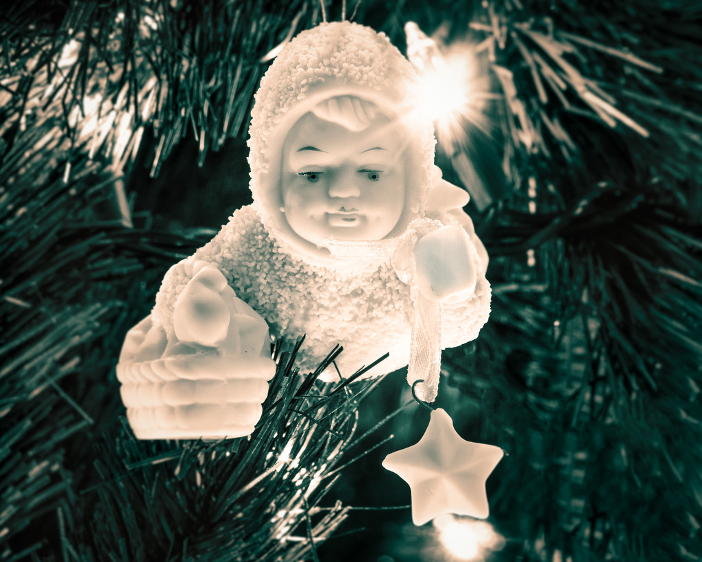 Christmas Angel by rosiekerr