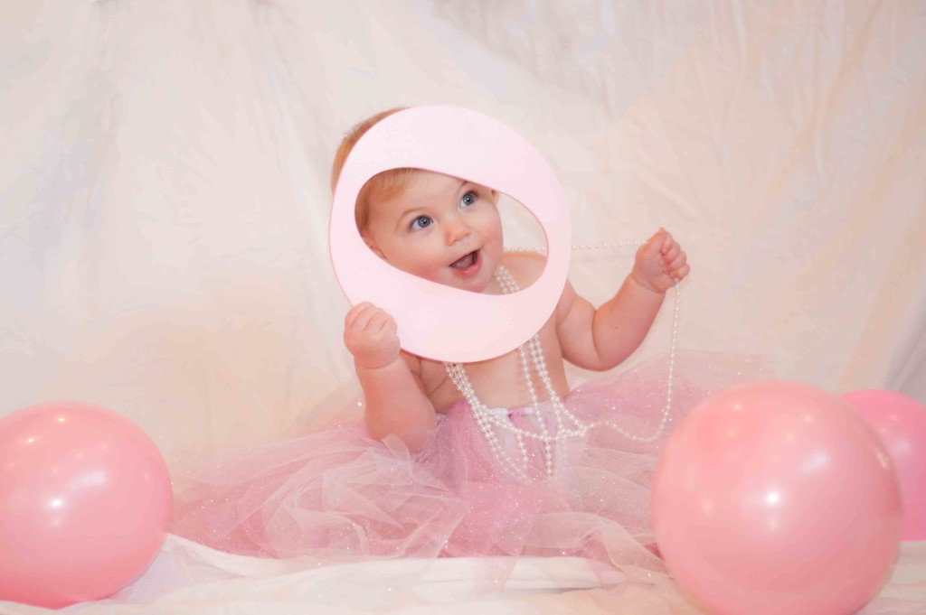 Getting ready for Hailey's First Birthday by dianen