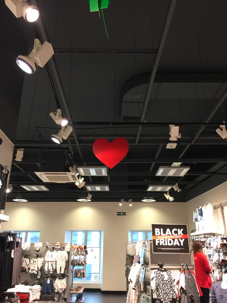 A heart during black friday. by cocobella