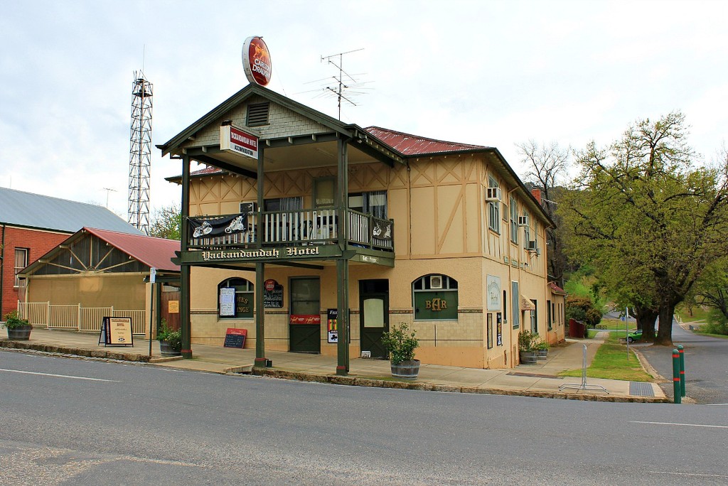 Yackandandah Hotel by leggzy