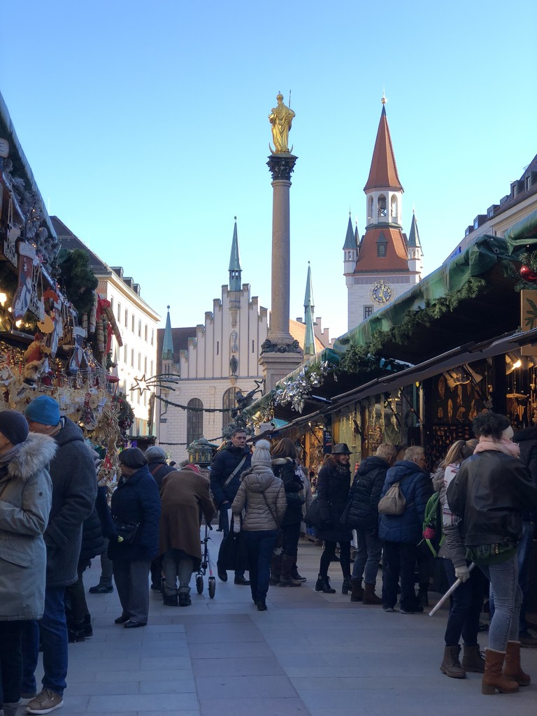 Munich Christmas market  by bizziebeeme