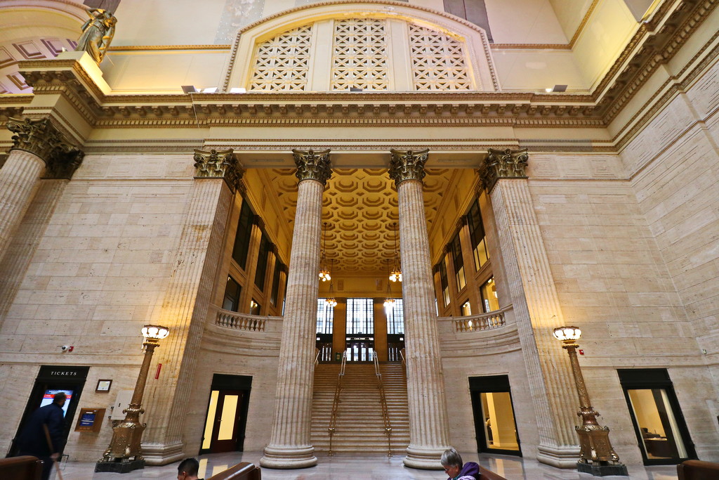 Great Hall, Union Station - Chicago 1 by terryliv