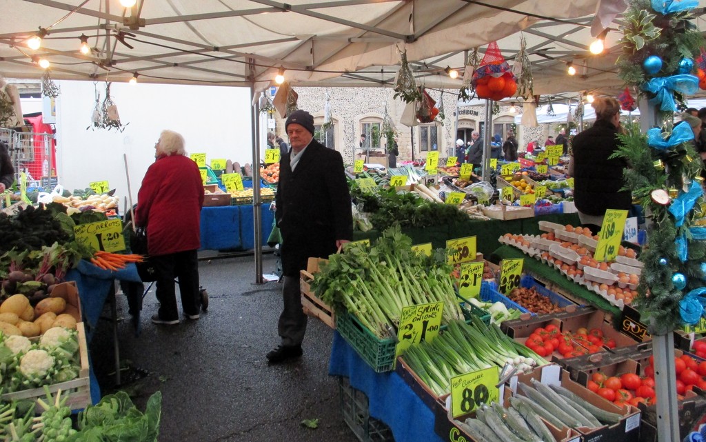 Market in Bury St Edmunds by g3xbm